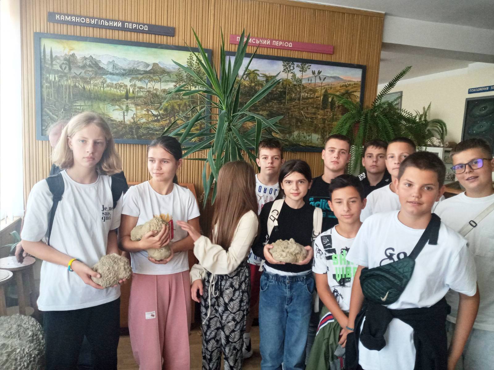З друзами піщанистого кальцит